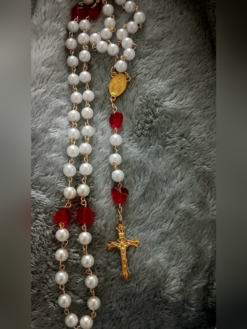 Delicate Faux Pearl Rosary with Red Heart Accents